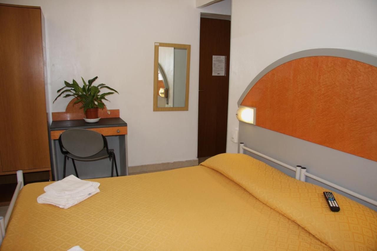 Hotel Adelchi Milán Exterior foto
